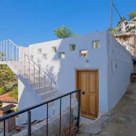 At The Heart Of - Piccolo House *