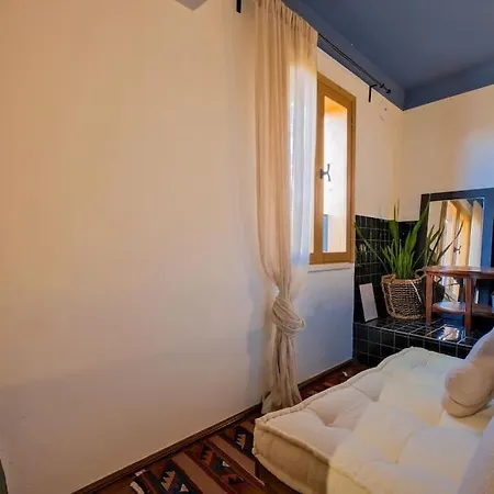 At The Heart Of - Piccolo House *